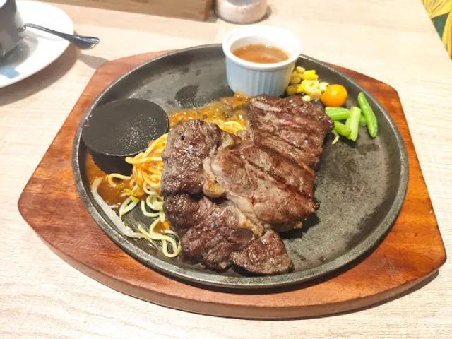 牛室炙燒牛排BEEFHOUSE 台中大墩店