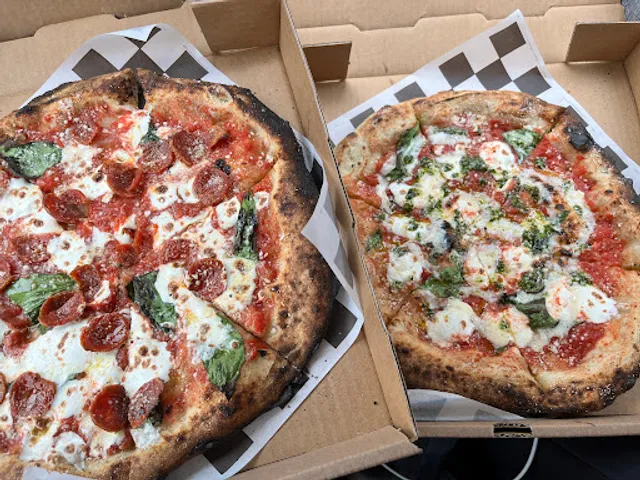 ippa Pizza Napoletana