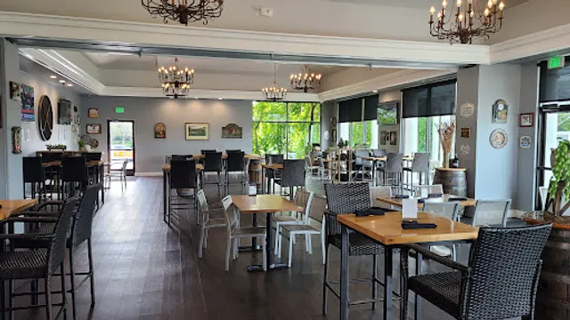 Canyon Lakes Brewery