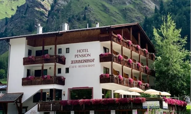 Hotel & Restaurant Zirbenhof