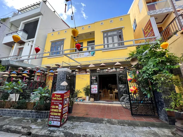 Corner Night Market Homestay