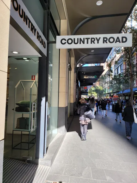 Country Road - Sydney City