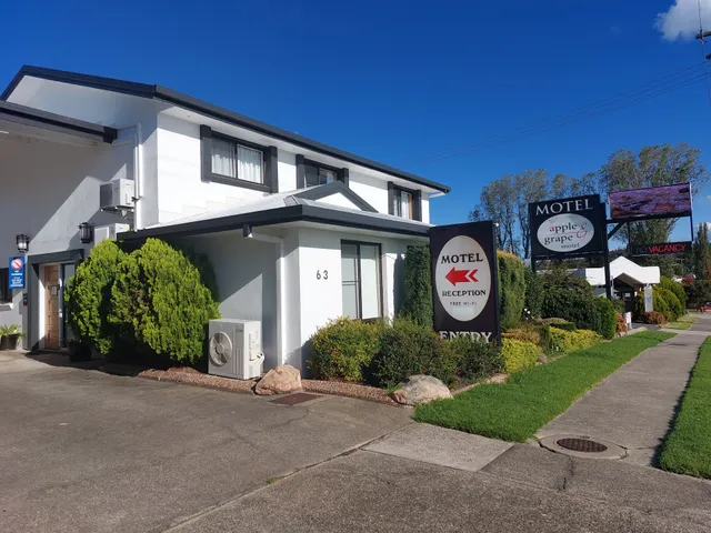 Apple & Grape Motel