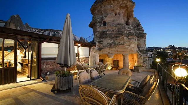 Nomads Cave Hotel & Rooftop