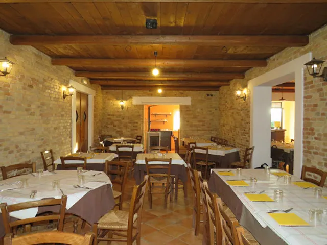 Valle Cecchina Trattoria