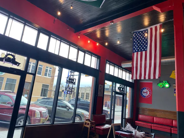 Refz Sports Bar and Grill