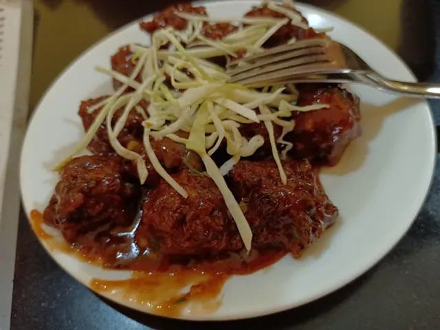 Hotel Khana Pina -Pure Veg Chinese,Coldrink & Icrecream