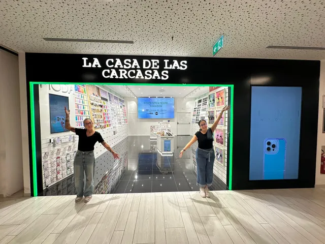 LA CASA DE LAS CARCASAS