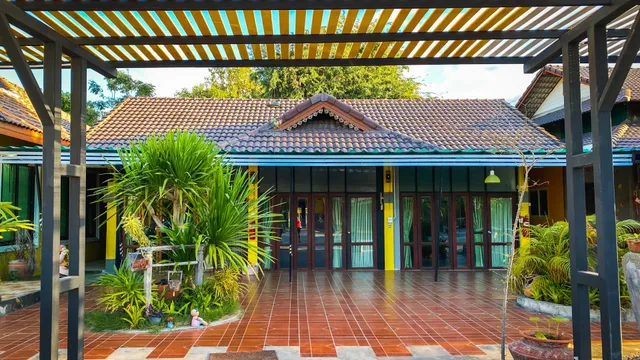 บ้านพักสิริ รีสอร์ท Ban Siri Mukdahan Resort Hotel