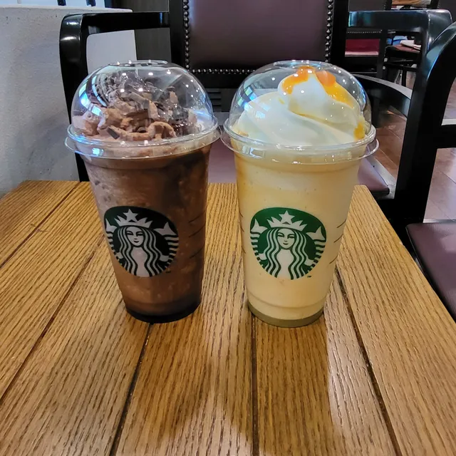 Starbucks Rochester Park