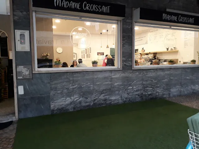 Madame Croissant