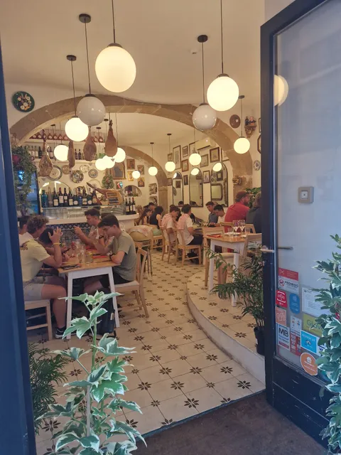 Pizzaria Tapas La Familia