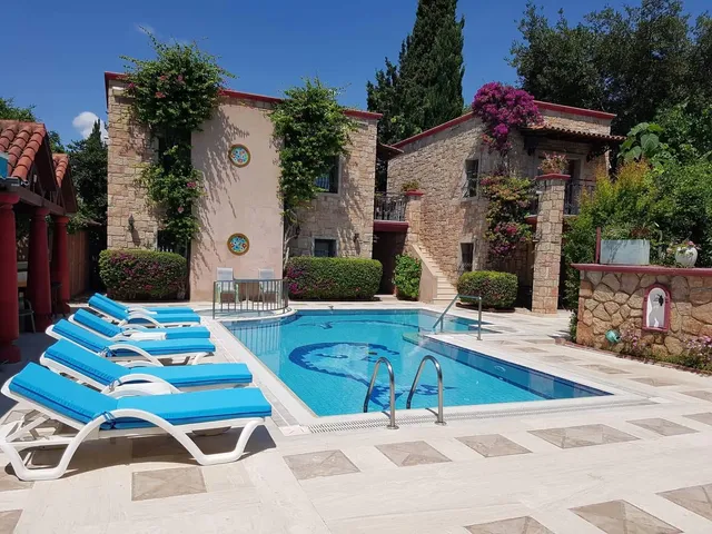 Pinarhan Studio Hotel