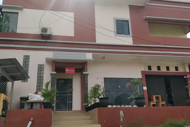 RedDoorz Syariah near BES Cinema Pangkal Pinang