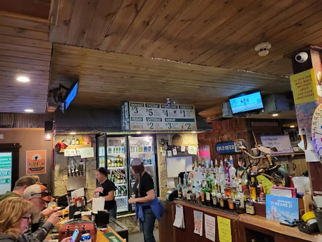 Boundaries Bar & Grill