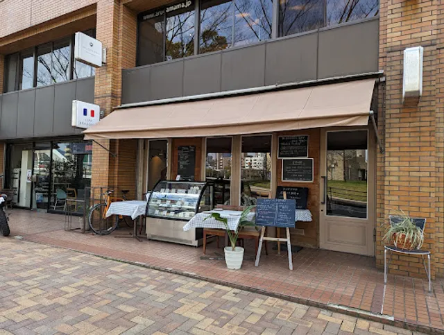 ブラッスリーリップ