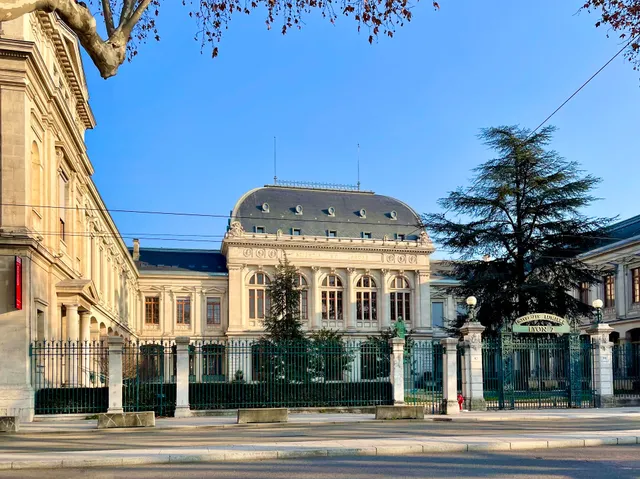 Université Lumière Lyon 2