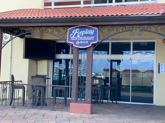 Replay Restaurant & Sports Bar