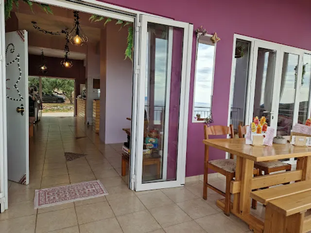 BUTTERLAND - Breakfast Vlachata Kefalonia