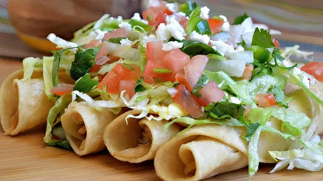 EL FARO RESTAURANT & MARKET