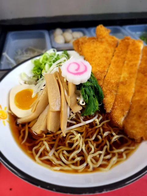 Zen ramen & sushi burrito