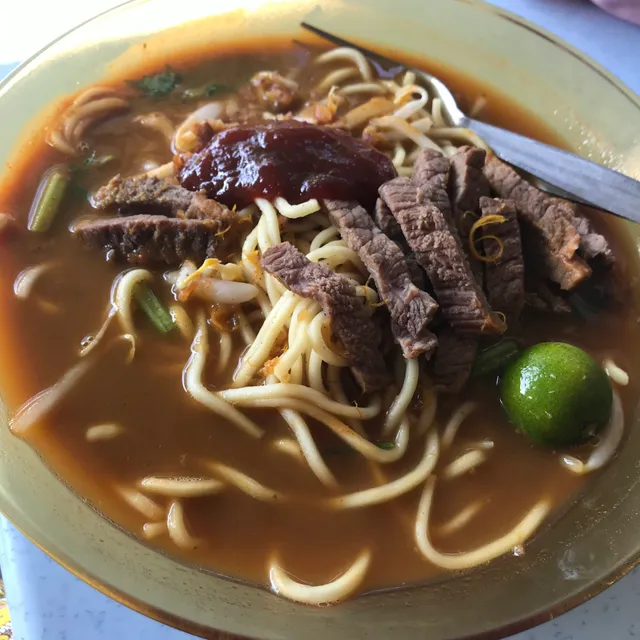 Mak Siti Mee Jawa