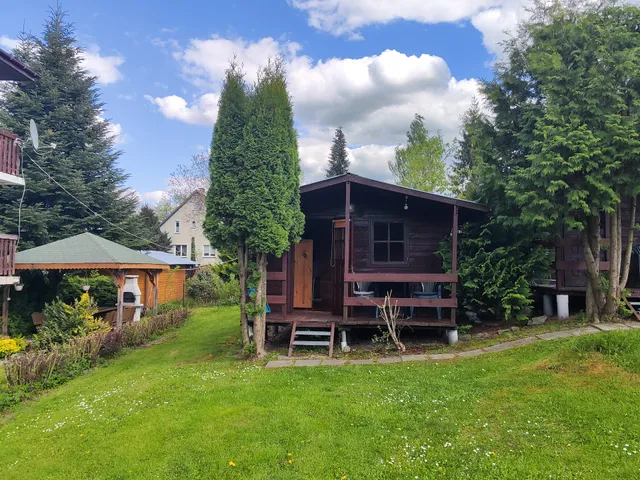 Nad Jeziorem | Domki i Pokoje