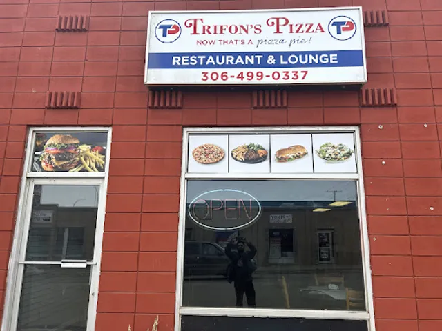 Trifon’s pizza pie