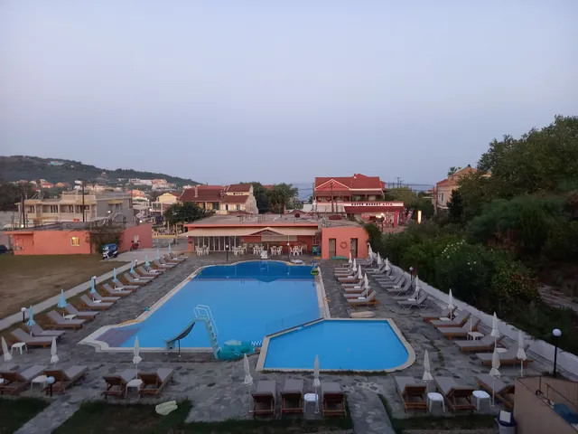 Silver Moon Apartments