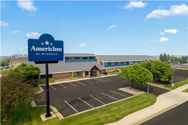 AmericInn by Wyndham Bismarck