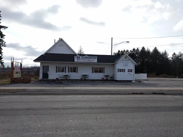 Club House Bro's Restaurant
