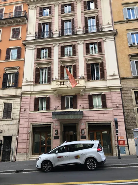 Stendhal Luxury Suites