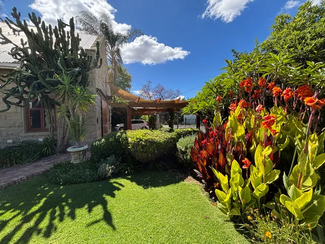 La Pension Guest House