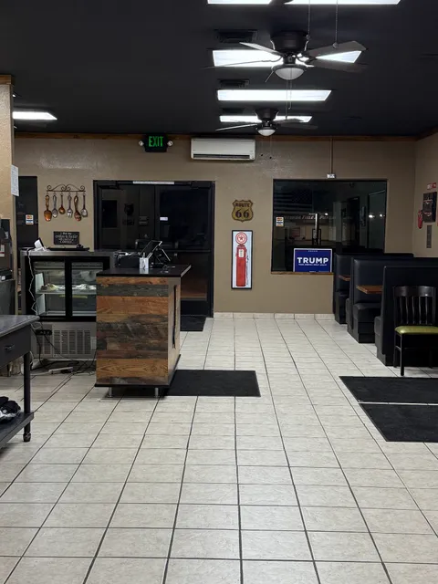 DAD'S American Diner