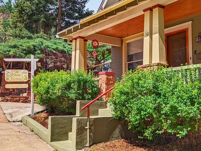 White Yarrow Inn House