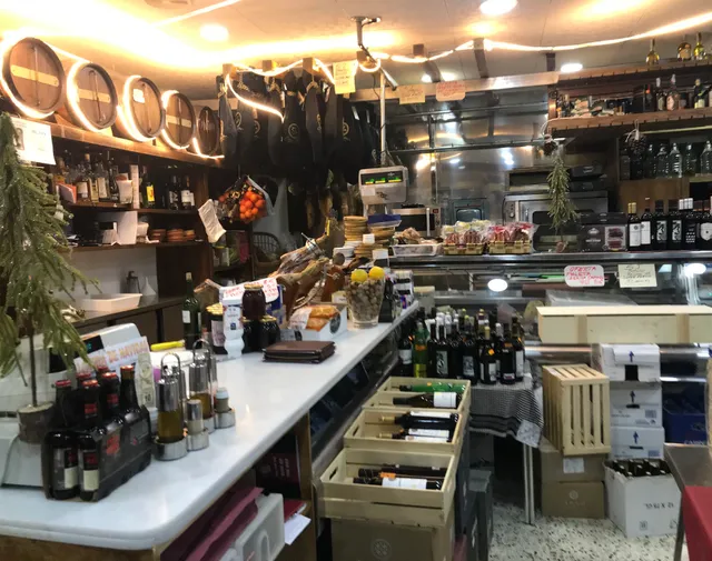 Bodega Bar Ermita