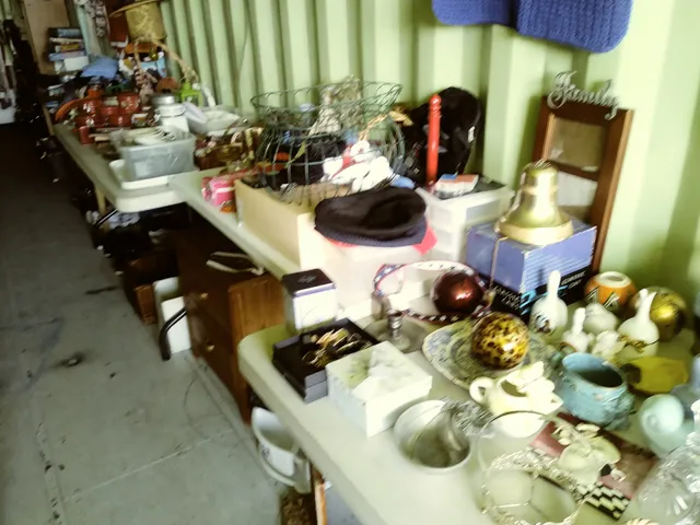 Bargain Barn Flea Market & Storage(Beulaville, NC)