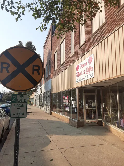 Pioneer Floral & Gifts