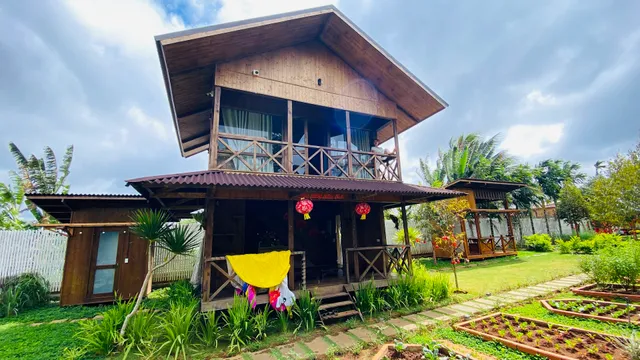 Nhà Bên Hồ Ea Cuôr Kắp