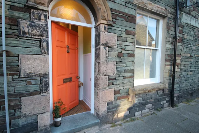 Perky Pike studio apartments