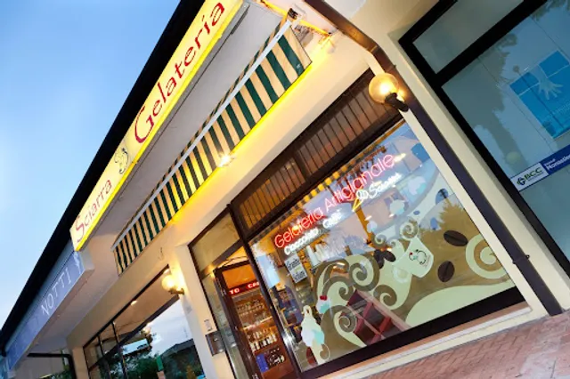 Sciarra Gelateria cafe and chocolate shop
