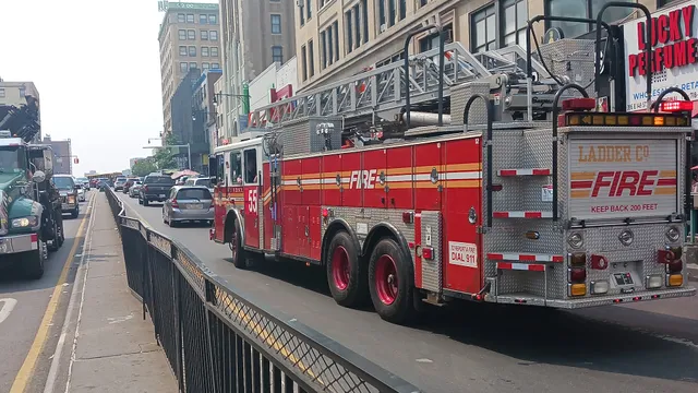 FDNY Engine 71, Ladder 55, Division 6
