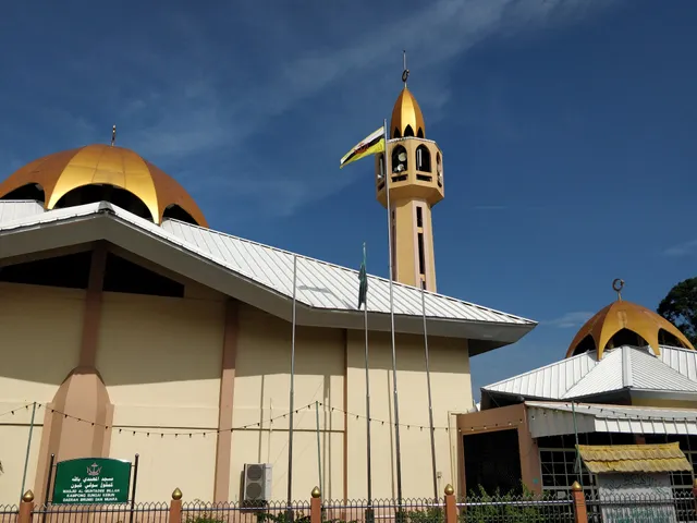Masjid Al-Muhtadee Billah