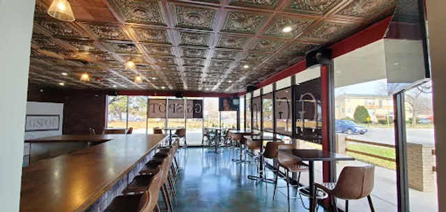 GG'Spot Bar and Grill