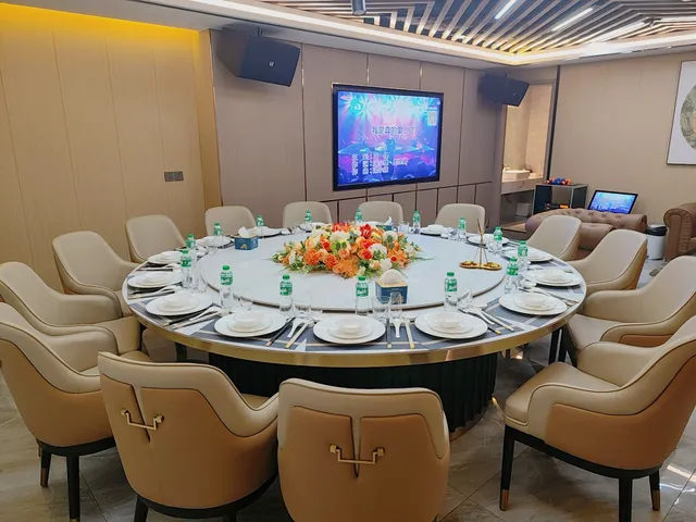 HONGJI HK RESTRUANT 鸿基香港食府