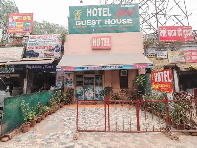 SPOT ON 63965 Hotel Zeal