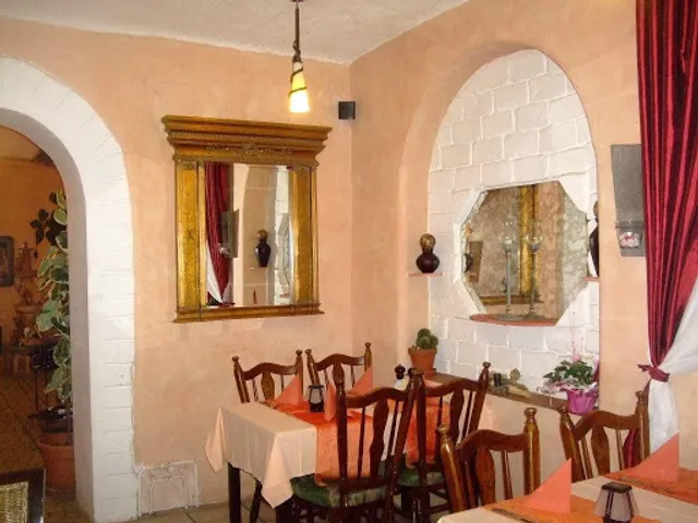 Akropolis - Konstantin Gantelas