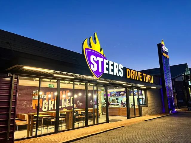Steers Drive Thru Devereux Avenue