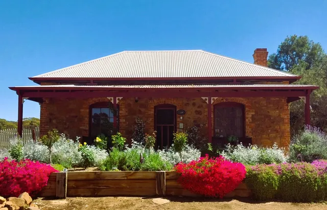 York Cottages & Burnley House