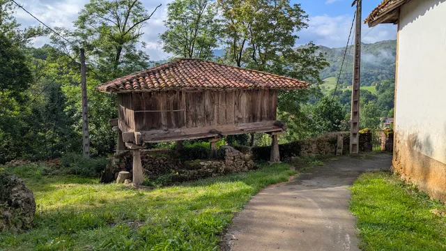 Apartamentos La Cortina de Coraín
